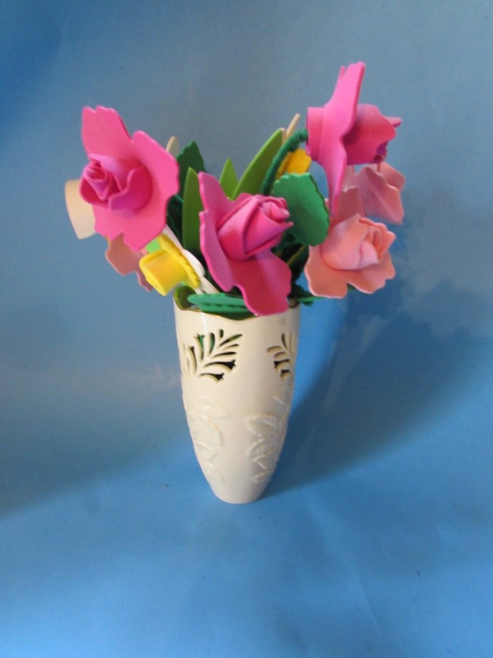 Lenox Vase Westbury Line Pierced Bone China Cream Tone
